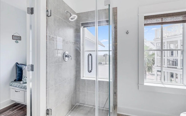 Beyond Paradise 119 SE