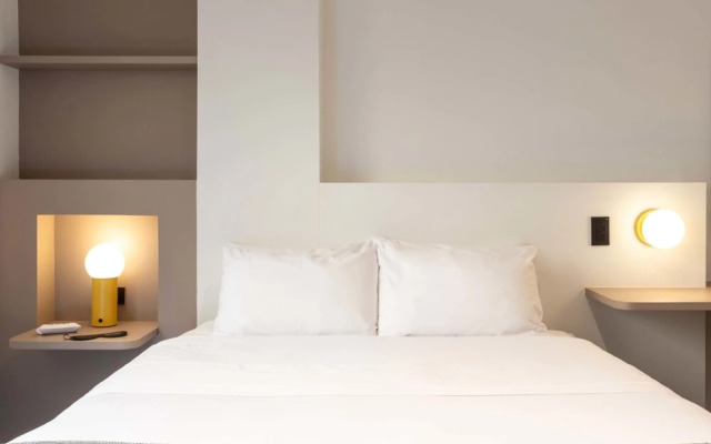 w Impressive 3BR With Balcony in Laureles