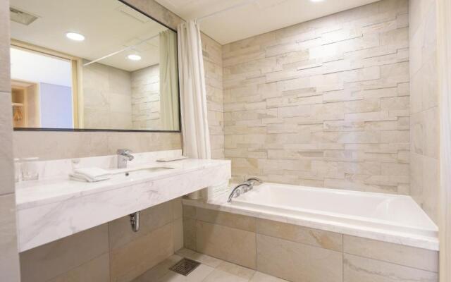 Wirye Militopiahotel By Marine