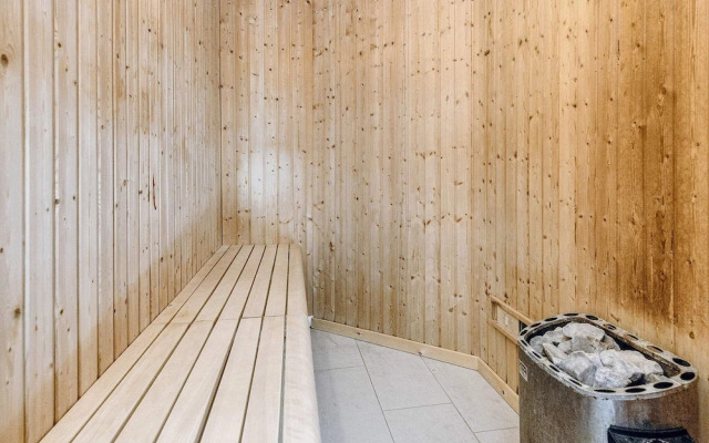 14 Person Holiday Home in Vaeggerlose