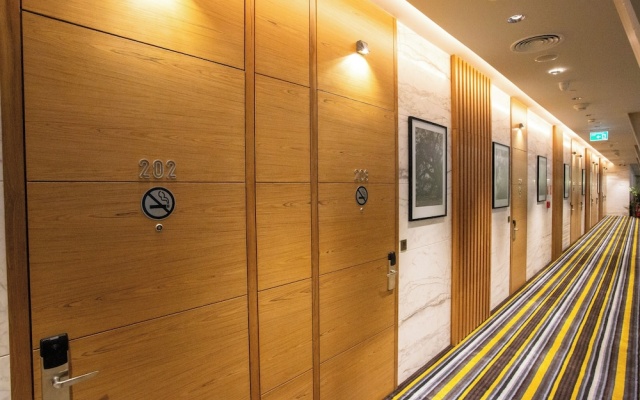 080 Transit Hotel T-1