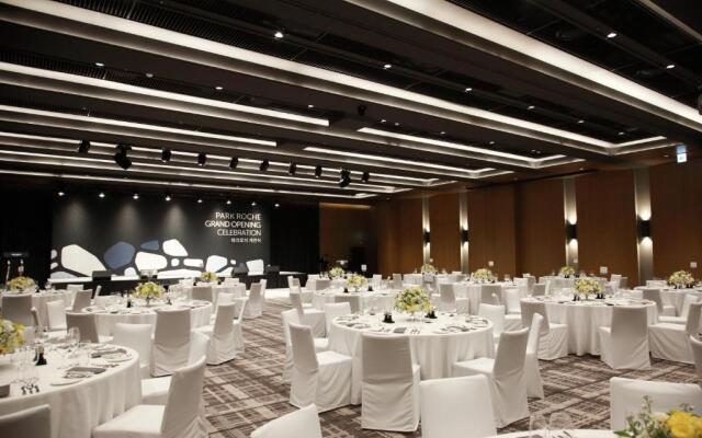 PARK ROCHE Resort & Wellness