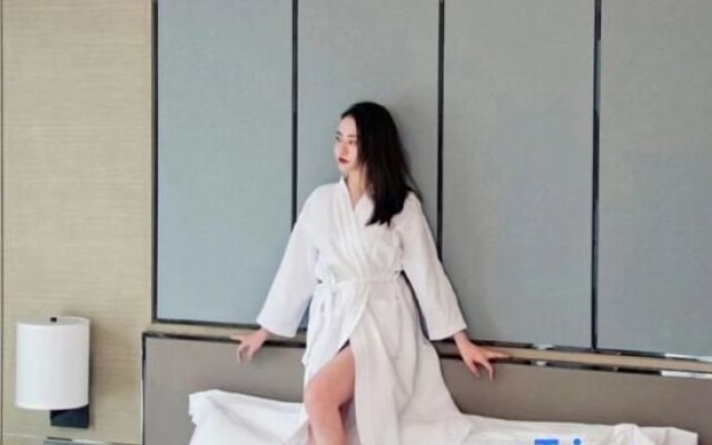 Guangan Linshui Fengge Fashion Hotel