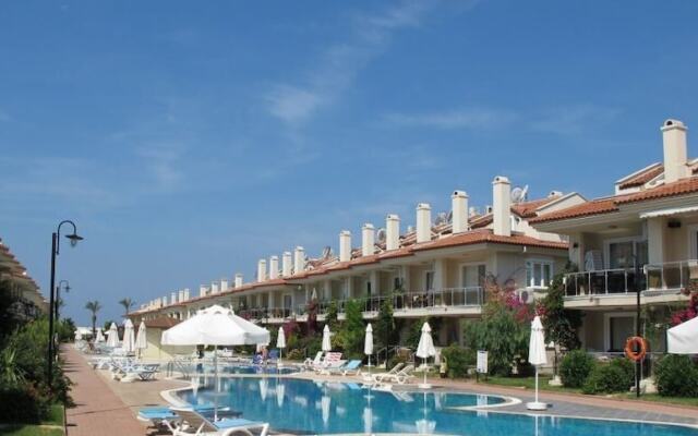 Villa AQ22 by JoyLettings