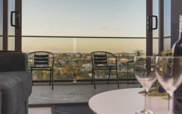 2 Bed Brisbane Resort Apartment