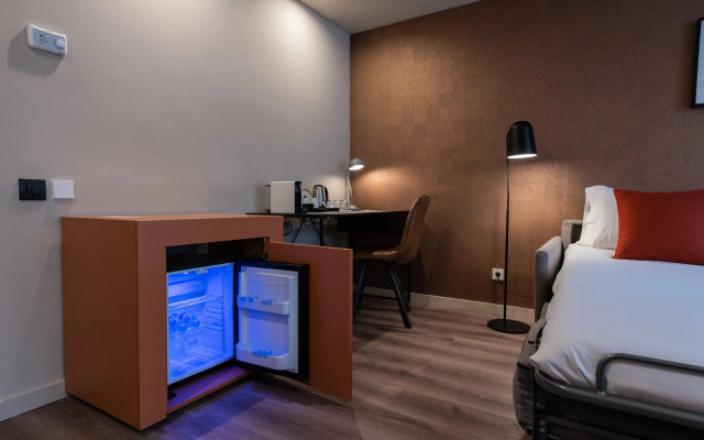 Atenea Rekord Suites