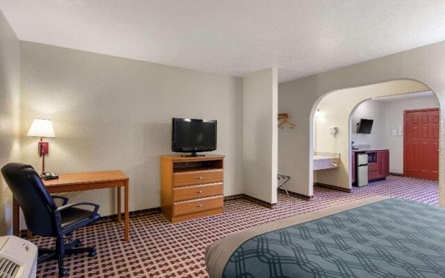 Econo Lodge Inn & Suites Socorro