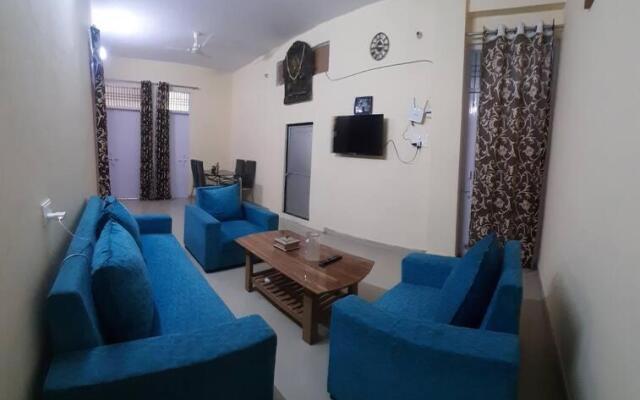 1bedroom ensuit flat with free covered car parking