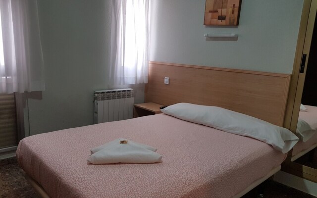 Hostal Milmarcos