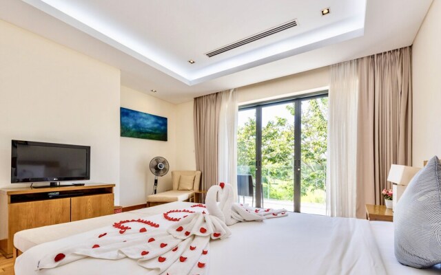 Ocean Villa Danang Beach