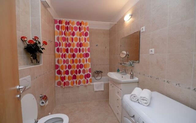 Aboriginal Budapest Apartments