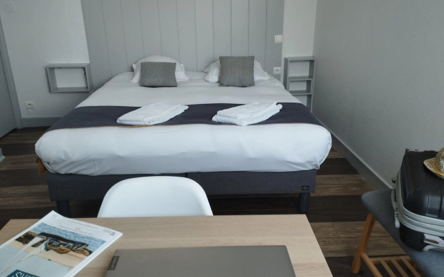 Brit Hotel L'Arrivée Guingamp