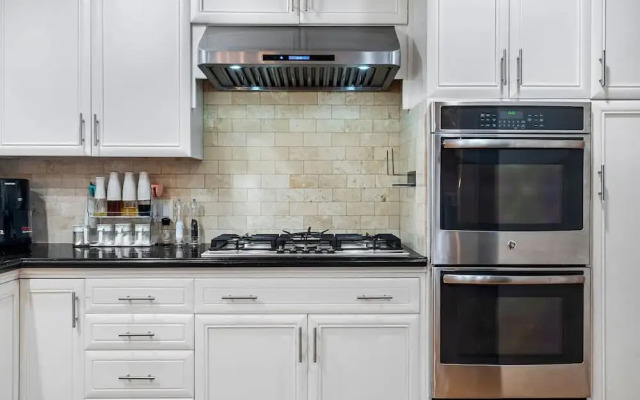 Cozy Modern House in Palo Alto