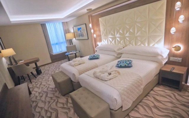 Az Hotels Grand Oran