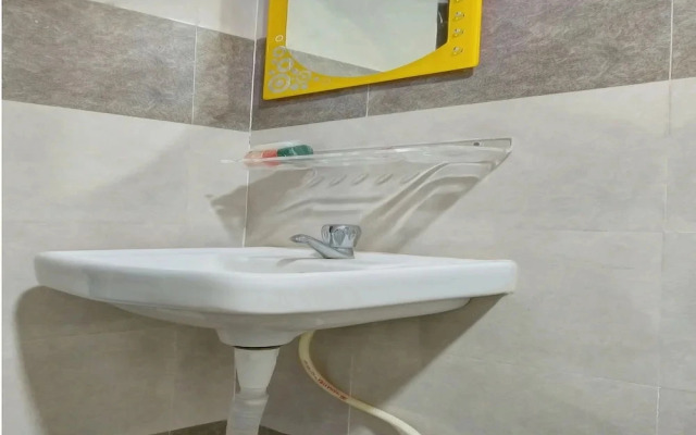 SVS Luxury Rooms by OYO Rooms