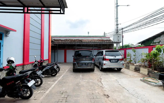 Permata House by OYO Rooms