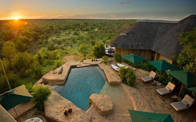 Makumu Private Game Lodge