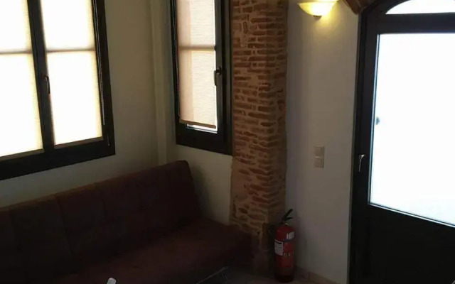 Frourio Apartments