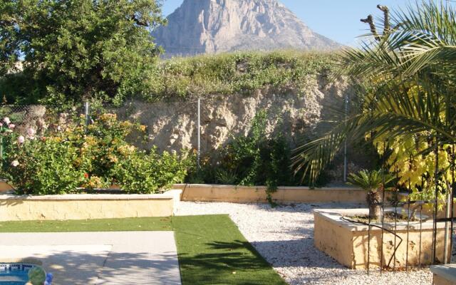 Lovely Holiday Home in Finestrat with Swimming Pool