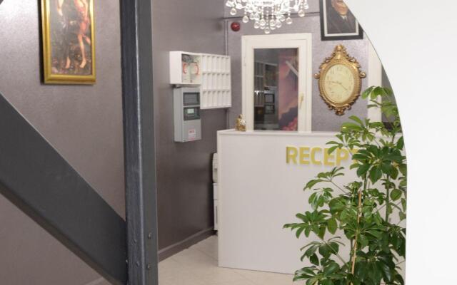 Ayisigi Hotel