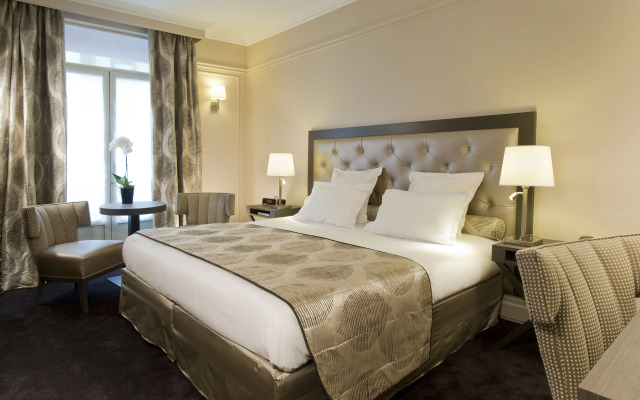Hotel California Champs Elysees