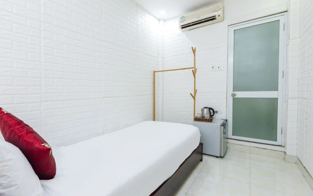 OYO 604 Queen Hotel