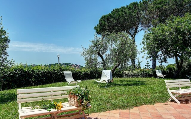 Delightful Villa In Massa Lubrense With Garden