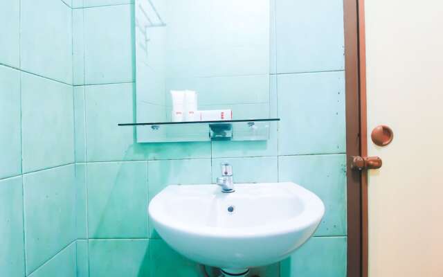 OYO 1025 Hotel Intan