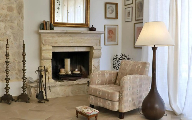 Olive House Traditional Villa with Pool