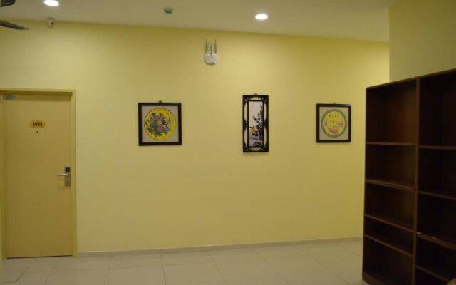 OYO 44103 8 Hotel