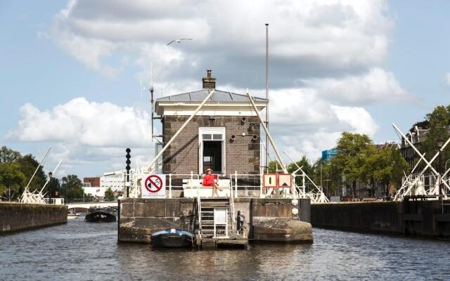 SWEETS - Amstelschutsluis