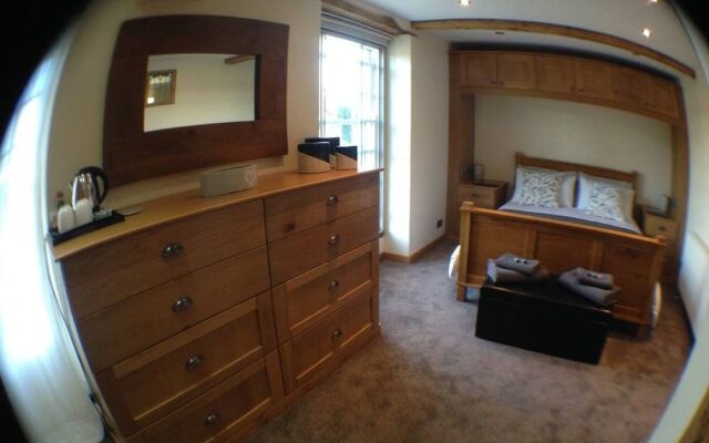 Deri-Down Guest House