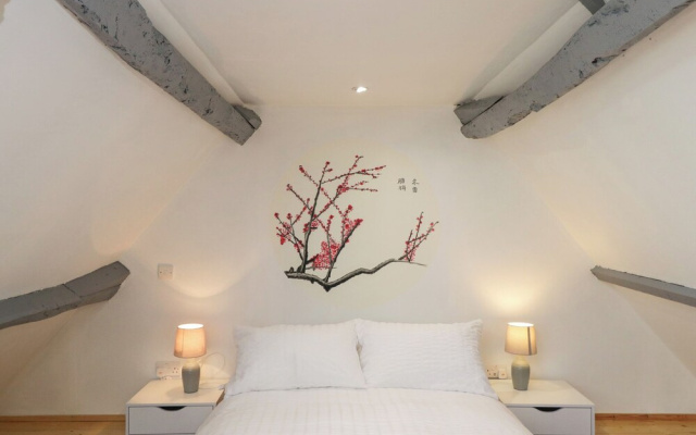 Coach House