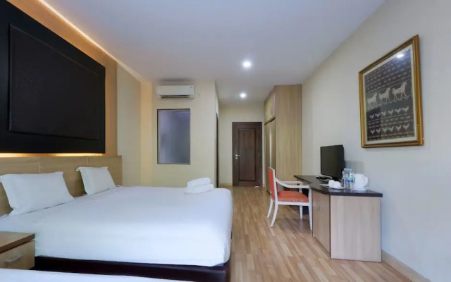 Mutiara Suites