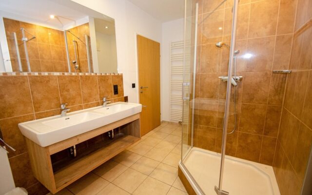 Finest Post Residence Apartments 7B Near ski Lift