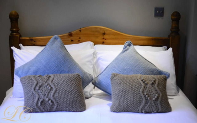 The Woodman Inn