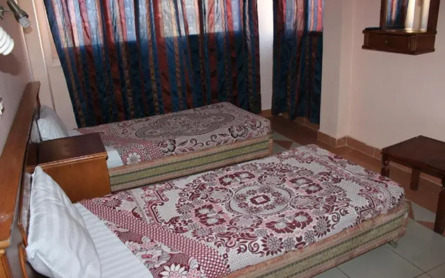 Sea Star Hotel