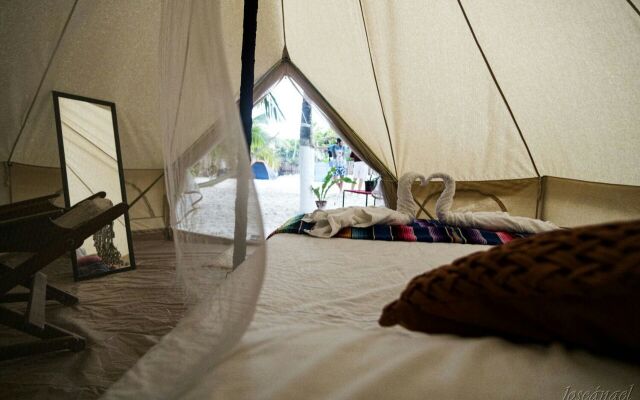 Playa Las Palmas Glamping Tulum