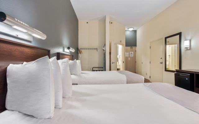Townhouse Orlando West (ex.Red Roof Inn Orlando West - Ocoee)
