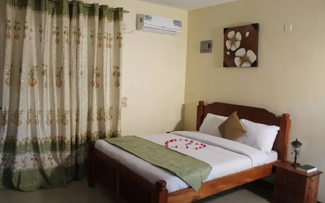Oluwa Seun Beach Cottages