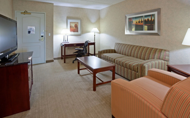 Doubletree by Hilton Pleasant Prairie Kenosha