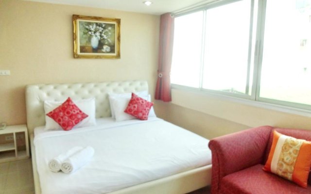 OYO 102 Diamond Residence Hotel