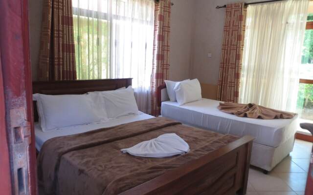 Mikumi Resort & Campsite