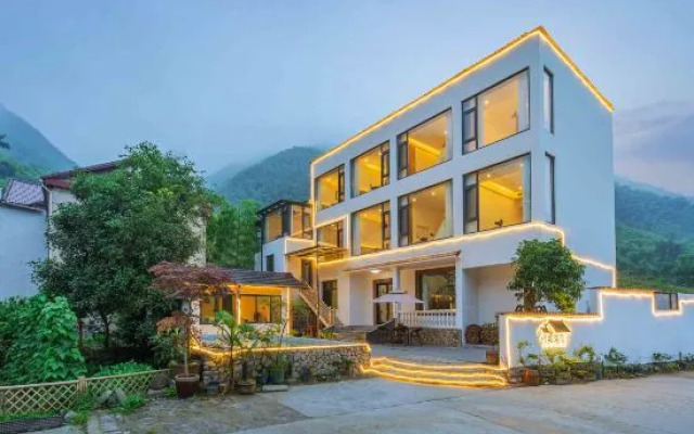 Warriors' Home Meisu (Zhebei Grand Canyon Drifting Store)