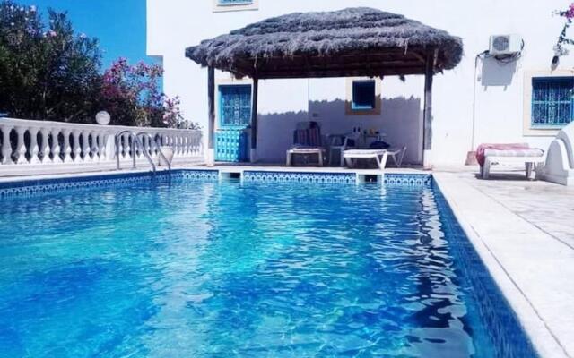 Splendida Villa con Piscina 5 minuti da Yati Beach