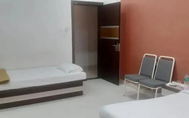 Priyanka Residency by OYO Rooms