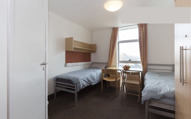 Davies Court - Hostel