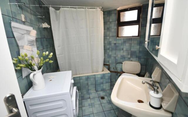 Central flat, 300m from the beach