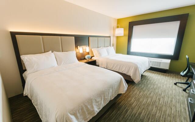 Holiday Inn Express & Suites Birmingham - Homewood, an IHG Hotel