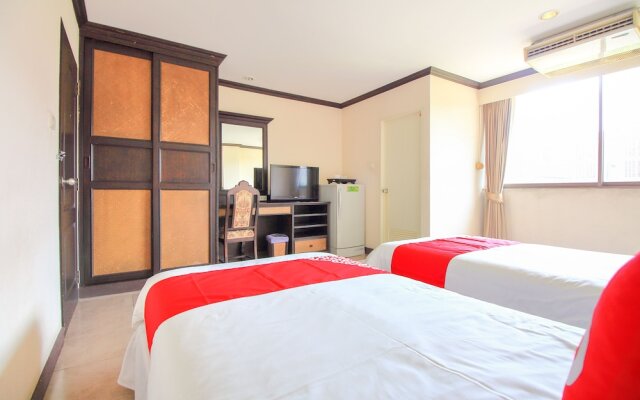 White Inn Hotel by OYO Rooms